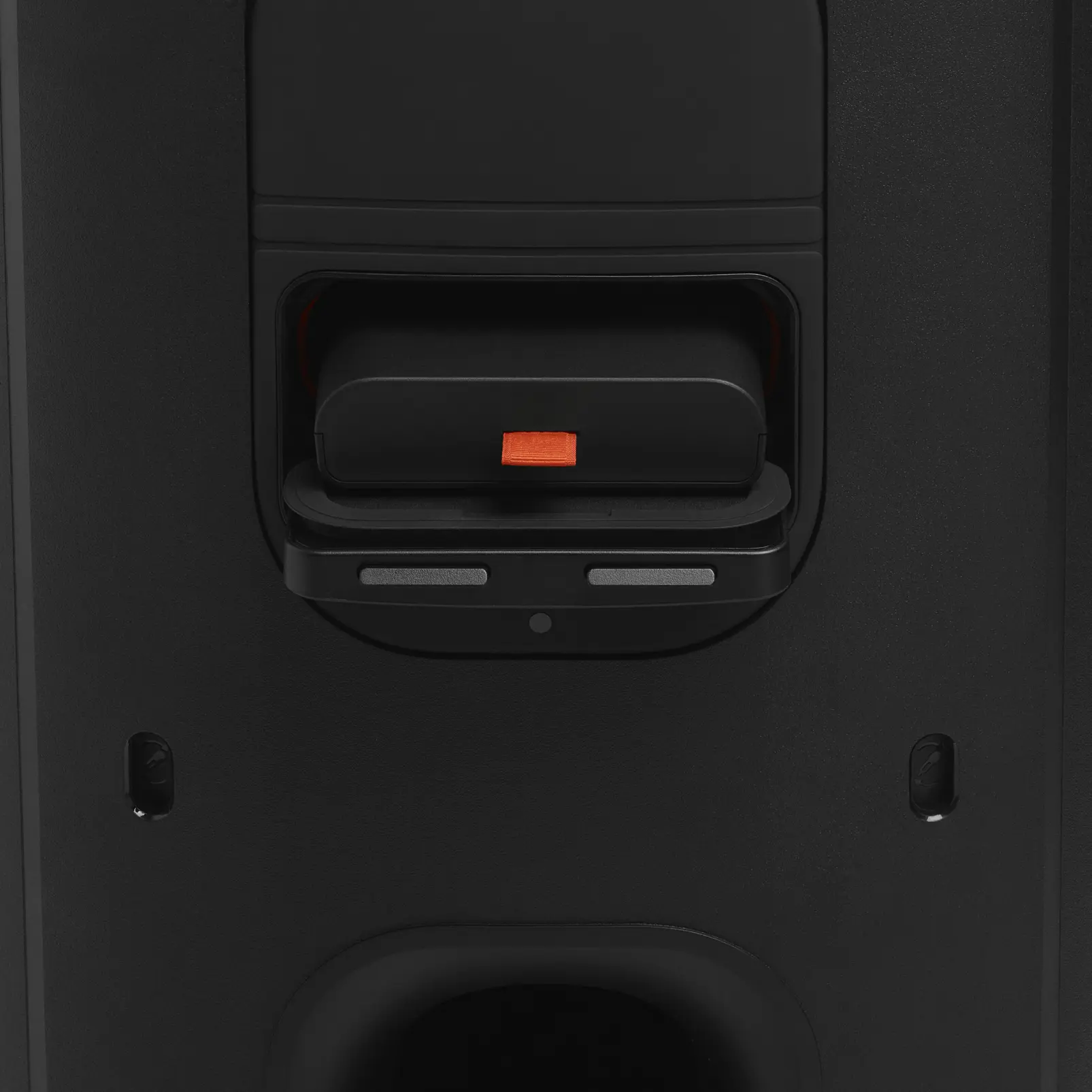 LS_JBL_PARTYBOX_330_BATTERY_BLACK_0087_x3